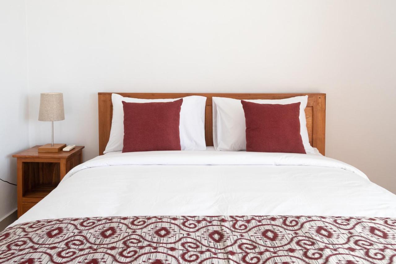 Cempaka Mas Guest House Canggu エクステリア 写真