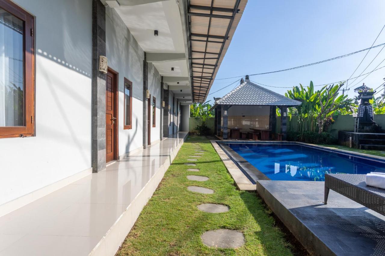 Cempaka Mas Guest House Canggu エクステリア 写真